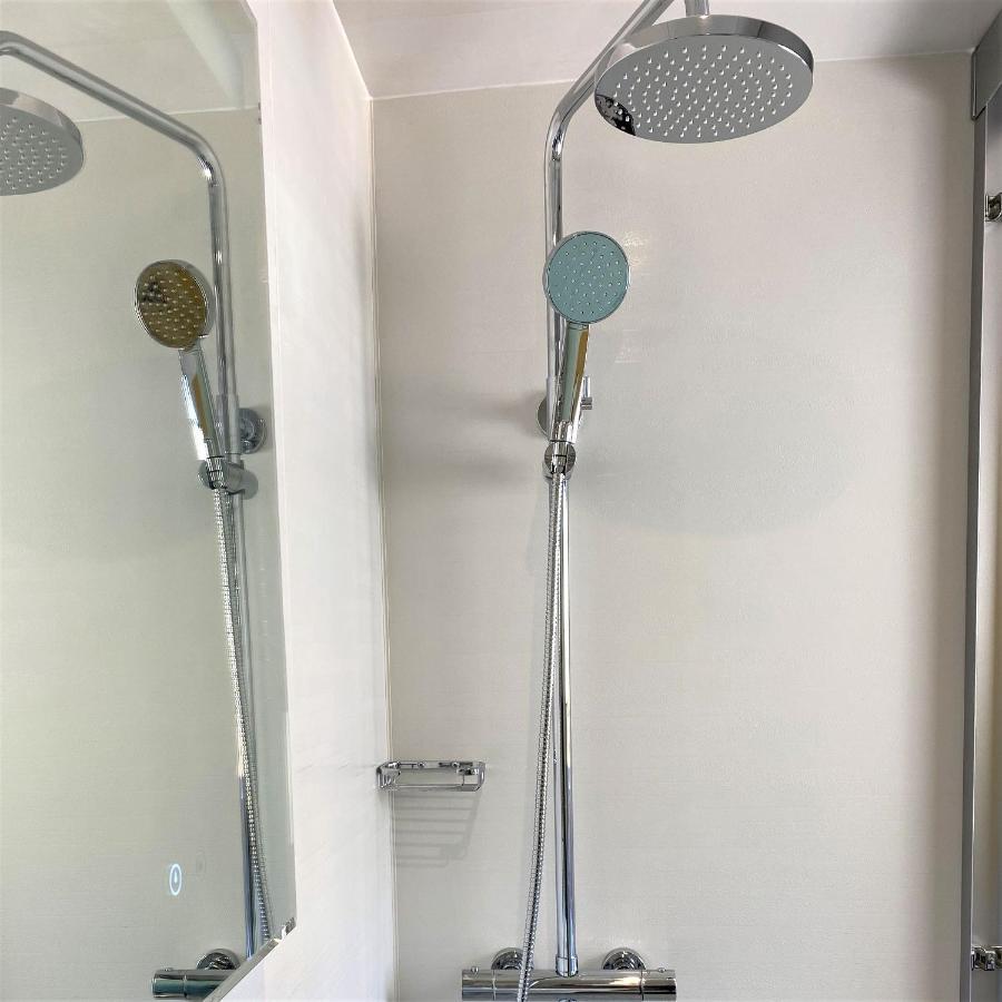 En-Suite Nook Near Forest & Sea, Super Value With Fridge, Microwave And Tv Lymington Bagian luar foto