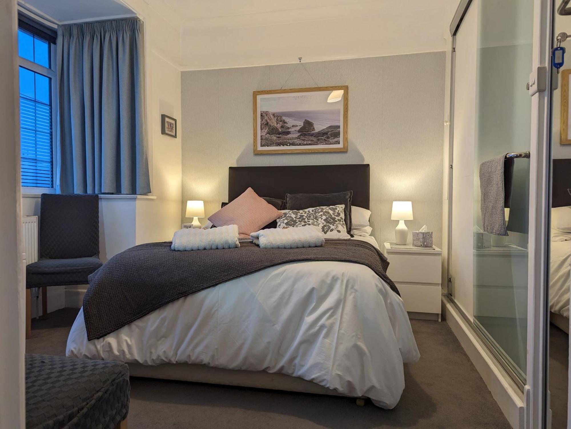 En-Suite Nook Near Forest & Sea, Super Value With Fridge, Microwave And Tv Lymington Bagian luar foto
